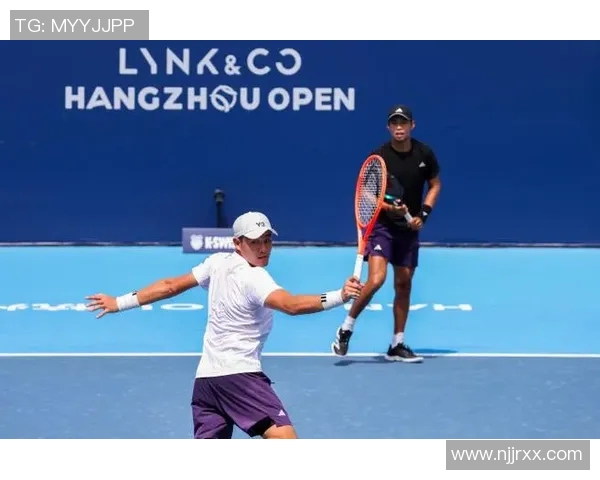 杭州网球队荣登全国网球配合排行榜第八名展现实力与团队精神 杭州网球队荣登全国网球配合排行榜第八名展现实力与团队精神