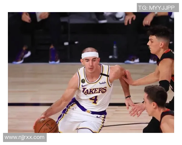 亚历克斯卡鲁索的篮球之路与职业生涯精彩瞬间回顾 亚历克斯卡鲁索的篮球之路与职业生涯精彩瞬间回顾