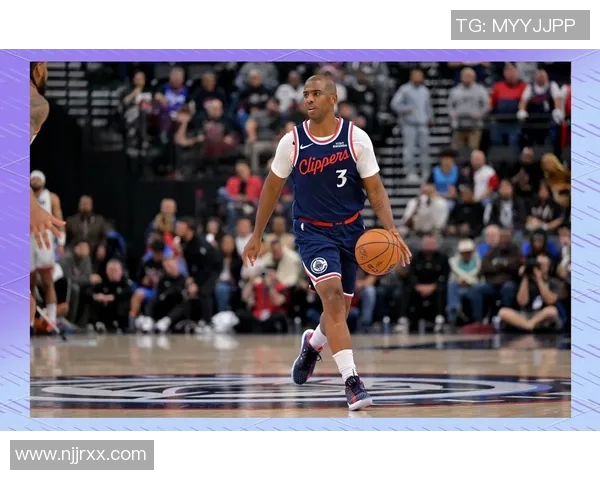 克里斯保罗的篮球传奇与职业生涯的辉煌成就回顾